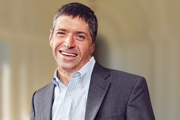 John O’Leary is an American motivational speaker and bestselling author.