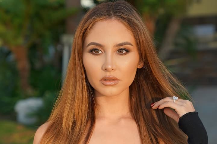 Catherine Paiz: Biography