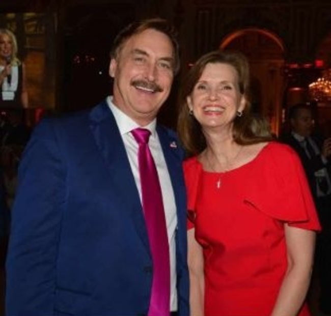 Mike Lindell was married to Dallas Yocum