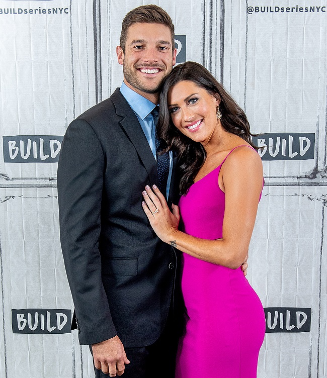 becca kufrin garrett