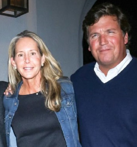 LOS ANGELES, CA - JANUARY 14: Tucker Carlson, Susan Andrews, James Randall and Eleanor Randall are seen on January 14, 2020 in Los Angeles, California.  (Photo by TM/Bauer-Griffin/GC Images)