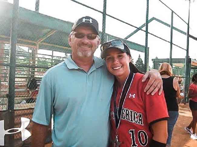 danae-hays-with-her-father.jpg
