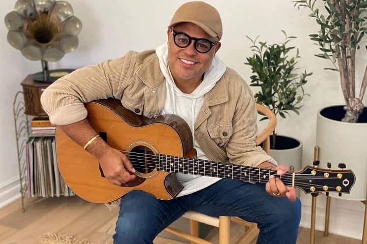 Israel Houghton