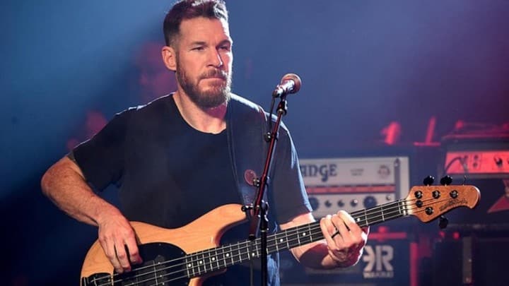 Rage Against The Machine's Bassist Tim Commerford Net Worth In 2020, &  Married Life Insight With Wife