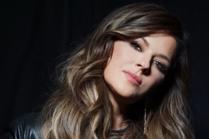 Karen Fairchild's Biograhpy