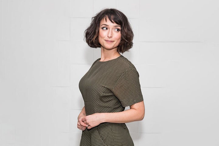 Milana Vayntrub