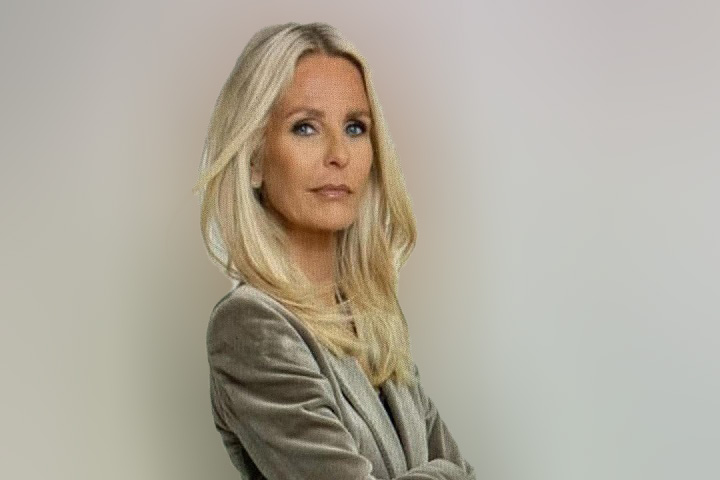 Ulrika Jonsson Wakes Up With Two Men