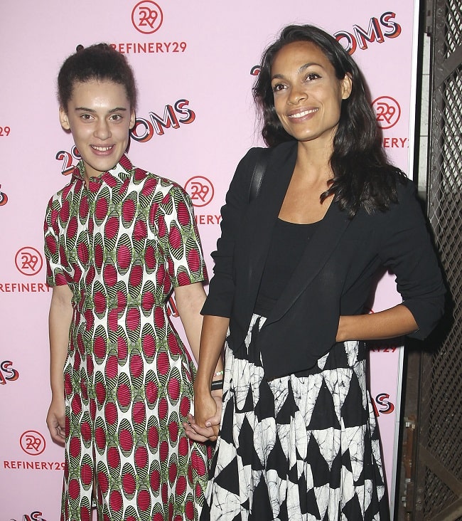 rosario dawson and her daughter